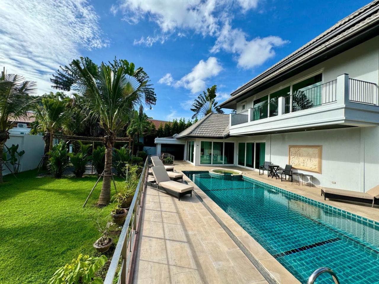 Johanna Villa By G Estate Phuket Ban Saiyuan Exterior photo